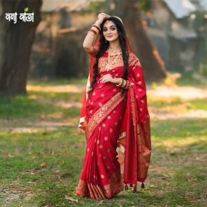 Japani Silk Skin Print Saree with Blouse Piece